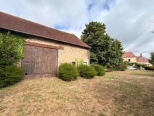 Propriété de caractère 284m² habitable, 5 chambres, annexe + grange sur terrain de 6885m² 197 000 €