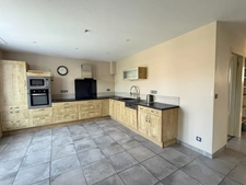 EN EXCLUSIVITE Pavillon de 146m², sur sous sol, 4 chambres sur terrain de 6232m² 178 000 €