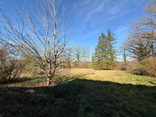 EN EXCLUSIVITE ! Maison en pierre de 115m2 + dépendances sur 4079m2 de terrain 89 990 €