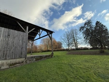 Maison à restaurer de 51m² avec possibilité de 46m² supplémentaire + dépendances sur 3674m² de terrain 37500€