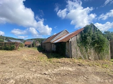 EN EXCLUSIVITE ! Corps de ferme avec maison d'habitation de 89m² sur terrain de 2hectares 2188m² 125 000 €