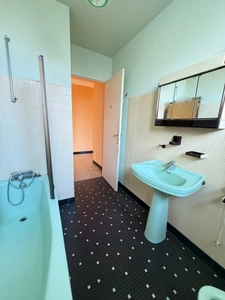 Pavillon de 117m² sur sous sol, 3 chambres avec possibilité d'agrandissement, terrain de 1733m2 109 500 €