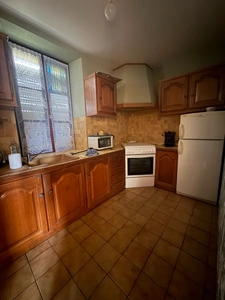 Pavillon de plain pied, 2 chambres, avec dépendances, sur 5425m² de terrain 85 500 €