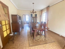 Maison de village, 103m², 3 chambres, terrasse et jardinet avec 2 garages 59 900 €