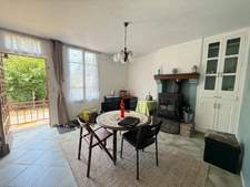  Longère en pierre 90m², sur terrain de 2379m² 69 990 €