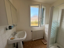 EN EXCLUSIVITE ! Pavillon de 95m² surélevé sur sous sol, rénové, sur terrain de 562m² 117 500 €