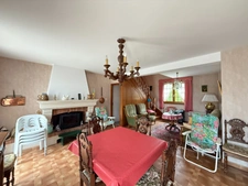 Pavillon surélevé sur sous sol, 96m², 3 chambres, sur terrain de 505m2, 97 900 €