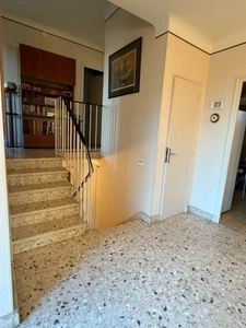 Maison en pierre 158m², 5 chambres, avec garage sur parc arboré de 5193m² 249 000 €