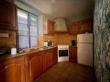 Pavillon de plain pied, 2 chambres, avec dépendances, sur 5425m² de terrain 85 500 €