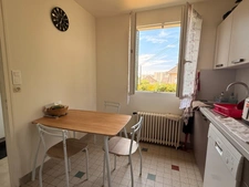 EN EXCLUSIVITE ! Pavillon de 95m² surélevé sur sous sol, rénové, sur terrain de 562m² 117 500 €