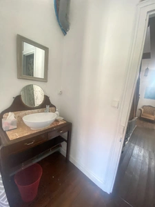 EN EXCLUSIVITE ! Maison de ville de caractère, 248m², 6 chambres, avec cour 153 500 €