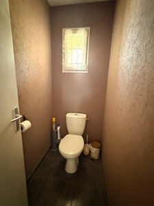 Pavillon de plain pied 136m², de 2012, 5 chambres, sur terrain de 1719m² 229 000 €