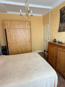 Ensemble de 2 maisons mitoyennes superficie totale de 107m², avec garage, terrain 1171m² 76 600 €