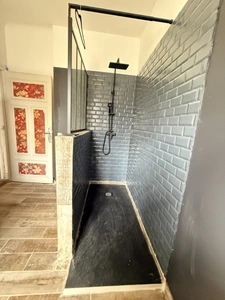 EN EXCLUSIVITE ! Immeuble sur 3 niveaux 118m², 3 chambres, 79 000€
