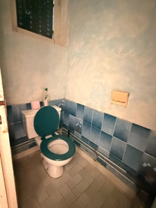 Maison en pierre 105m², 3 chambres sur 1 hectare de terrain + 3ha de terrain indépendants supplémentaires 78 000 €