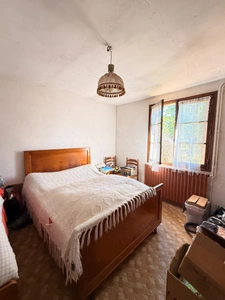 EN EXCLUSIVITE ! Propriété avec maison d'habitation 87m², dépendances sur 13 600m² de terrain 148 000 €