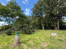 Pavillon sur sous sol, 118m², 3 chambres avec véranda sur 2721m² de terrain 128 000 €