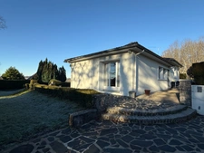 Maison en pierre 158m², 5 chambres, avec garage sur parc arboré de 5193m² 249 000 €