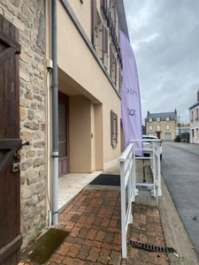Hotel/Bar/Restaurant 30 pièces 230 000 €