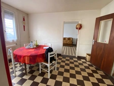 Maison de ville 108m², avec courette et dépendances 49 500 €