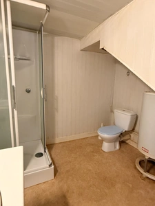 EN EXCLUSIVITE Maison en pierre de 113m² avec grange sur 2,4ha de terrain 128 000 €