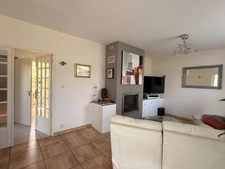Pavillon sur sous sol de 170m², 5 chambres, piscine sur terrain de 2000m² 197 000 €