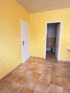 En exclusivite ! Maison de village, 300m², 10 chambres avec dépendances sur 3489m² de terrain 178 500 €