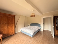 Maison de caractère en pierre, 134m², 4 chambres, Terrain de 2 668 m², proche des Trois Lacs 129 900 €