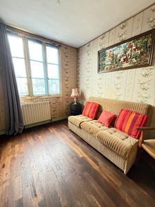 Pavillon élevé sur sous sol, 79m², 3 chambres sur 626m² de terrain 54 000 €