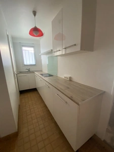 Maison de ville en pierre à rénover, 54m², 19 500 €
