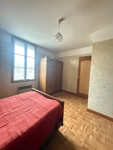 Pavillon de plain pied, 2 chambres, avec dépendances, sur 5425m² de terrain 85 500 €