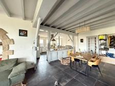 EN EXCLUSIVITE ! Maison de village, 204m2, 3 chambres, garage sur terrain de 1090m² 118 000 €