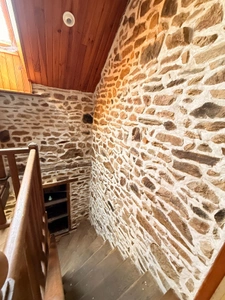 Charmante maison en pierre, 115m², 3 chambres, 1175 m² de terrain 89 900 €