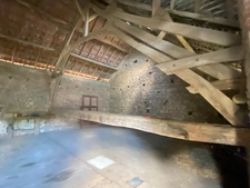 EN EXCLUSIVITE ! Corps de ferme avec maison d'habitation de 89m² sur terrain de 2hectares 2188m² 125 000 €