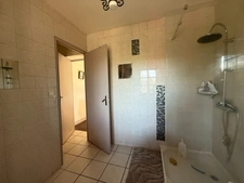 EN EXCLUSIVITE ! Maison de village, 110m², 4 pièces, avec dépendances sur terrain de 8783 m² 76 000 €