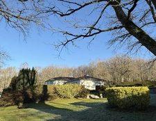 Maison en pierre 158m², 5 chambres, avec garage sur parc arboré de 5193m² 249 000 €