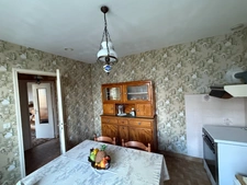 Pavillon de 155m², 5 chambres avec possibilité de 2 appartements indépendants sur terrain de 1527m² 138 000 €