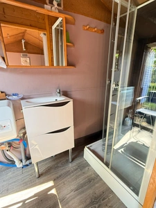 Habitations de loisirs mobil home et chalet sur terrain de 1080m² 29 500€
