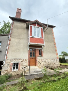 EN EXCLUSIVITE Maison 184m², 4 chambres avec dépendances sur 4396m² de terrain 149 900 €