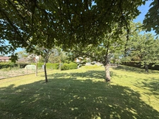 Pavillon sur sous sol de 170m², 5 chambres, piscine sur terrain de 2000m² 197 000 €