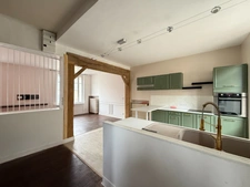 EN EXCLUSIVITE ! Immeuble sur 3 niveaux 118m², 3 chambres, 79 000€