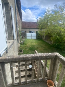 Demeure de 284m², 11 pièces, 7 chambres avec 600m² de dépendances, terrain de 2200m² 211 000 €