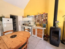 EN EXCLUSIVITE ! Maison en pierre 54m², 2 chambres sur 593m² de terrain + Terrain indépendant de 1420m² 66 500 €