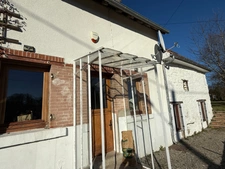 EN EXCLUSIVITE ! Maison en pierre, 88m², 2 chambres, sur 975m² de terrain 84 990 €