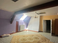 Maison en pierre, 167m², avec grange sur 730m² de terrain 112 000 €