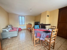 Pavillon de plain pied, 2 chambres, avec dépendances, sur 5425m² de terrain 85 500 €