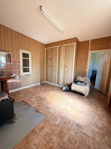 EN EXCLUSIVITE ! Maison en pierre de 136m², 2 garages sur terrain de 950m² 71 500 €
