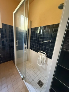 Pavillon sur sous sol, 118m², 3 chambres avec véranda sur 2721m² de terrain 128 000 €