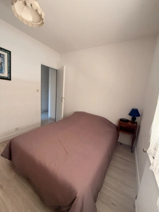 Pavillon sur sous sol de 170m², 5 chambres, piscine sur terrain de 2000m² 197 000 €