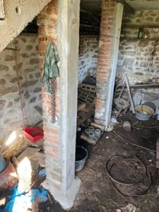 Ancienne forge sur 3 niveaux 105m² sur 777m² de terrain 23 500 €